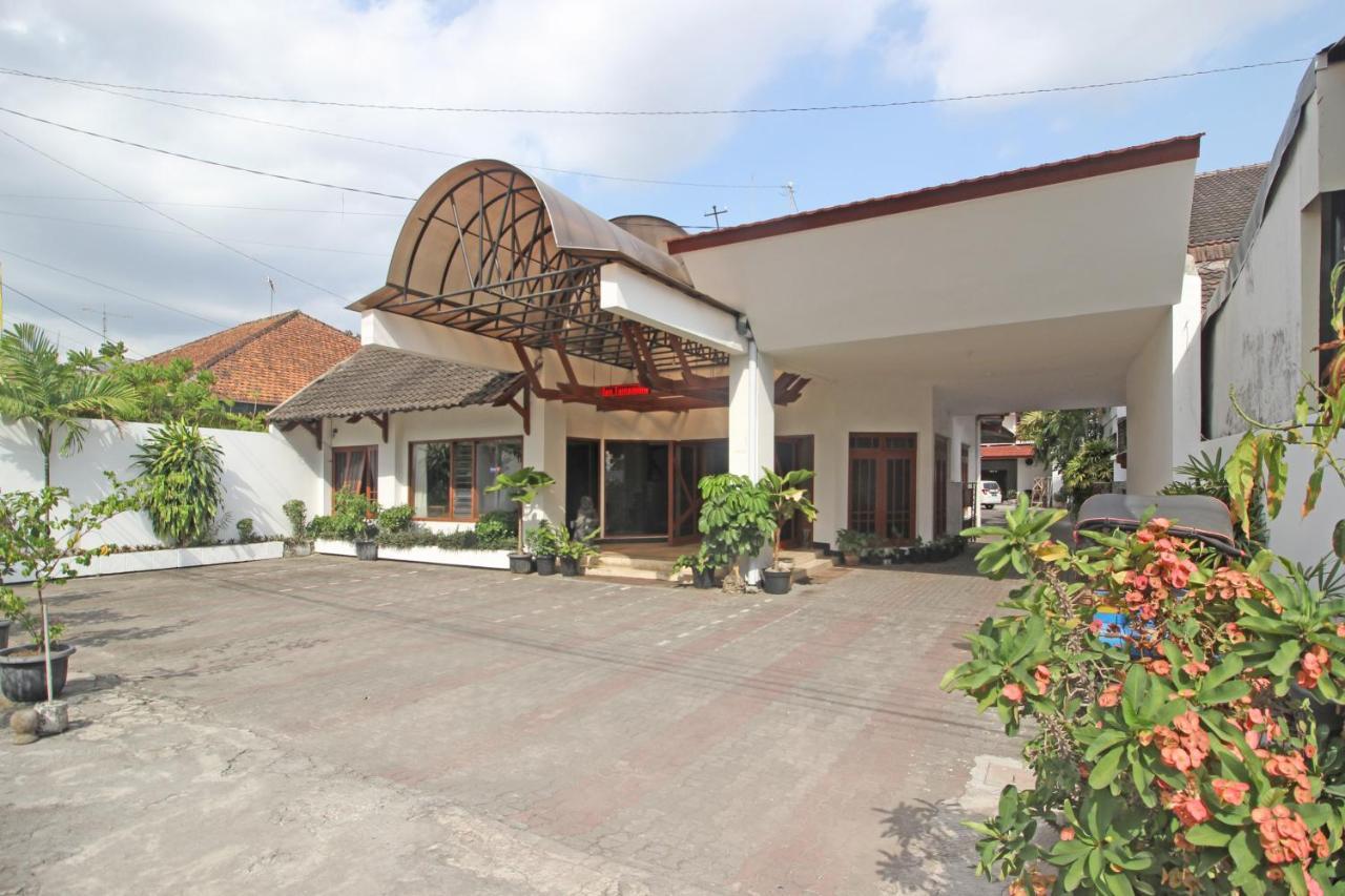 Reddoorz Plus @ Taman Siswa 3 Джокьякарта Экстерьер фото